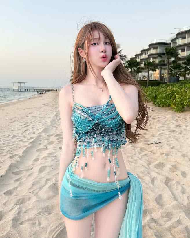 ปลาวาฬ รมิดา ไอดอลสาวสุดฮอต กับชุดเที่ยวทะเลที่เซ็กซี่สุดในสามโลก หาดทรายขาวโบ๊ะ !