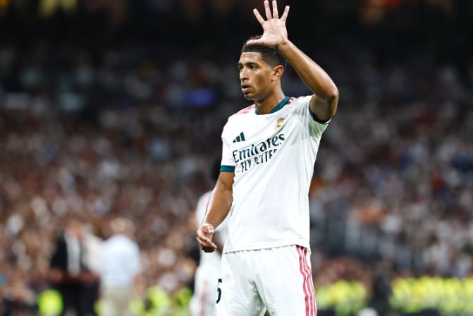 Marca: CĐV Real Madrid không nên la ó đội ngay từ vòng 2, các CĐV trẻ bị hư hỏng bởi danh hiệu Champions League