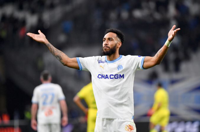 36 tuổi vẫn bùng nổ! Aubameyang lập kỷ lục lịch sử cho Marseille