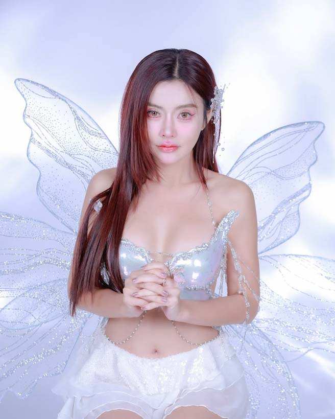 เชอรี่ สามโคก สลัดลุคเซ็กซี่เป็นทิงเกอร์เบลล์ นางฟ้าตัวน้อย ผู้บอบบาง อู้หูว... แซ่บเซี้ยะเอาเรื่อง !