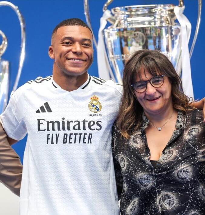 Báo Bồ Đào Nha tiết lộ hợp đồng Mbappé: 30% lương trả thẳng cho mẹ, ít nhất 4,5 triệu euro mỗi năm