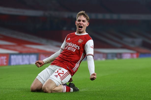 The Times: อาร์เซนอลยินดีขายสมิธ โรว์ หลังจากที่เชลซีเข้าใกล้