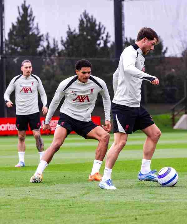 การฝึกซ้อม-ลิเวอร์พูลเตรียมความพร้อมสำหรับศึกเมอร์ซีย์ไซด์ดาร์บี้