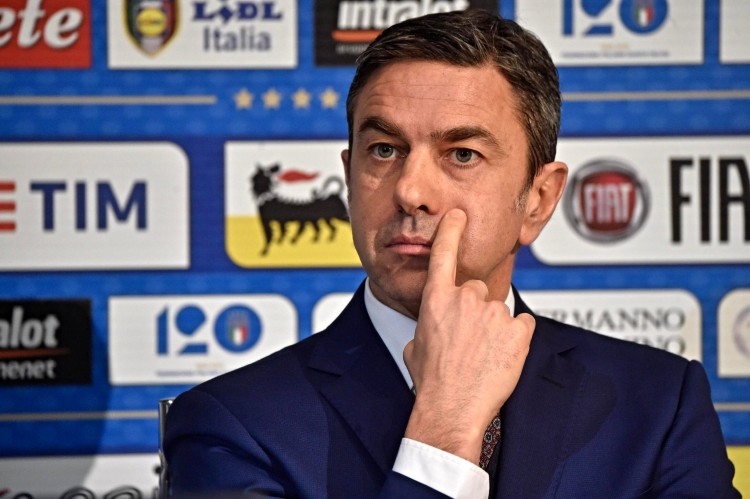 Costacurta: Lipavlovic là người tiến bộ nhất trong hàng phòng ngự của Milan, và De Went cũng rất đáng tin cậy