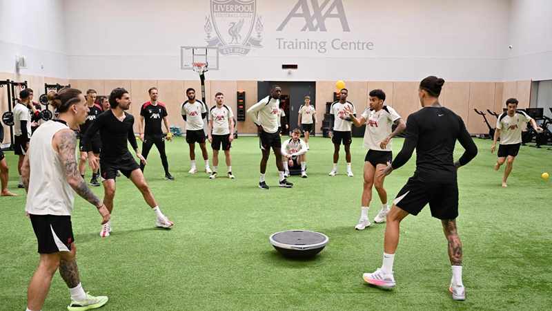 ภาพการฝึกซ้อม: ลิเวอร์พูลเตรียมพร้อมสำหรับเกมสุดท้ายที่แอนฟิลด์พบกับคริสตัล พาเลซ