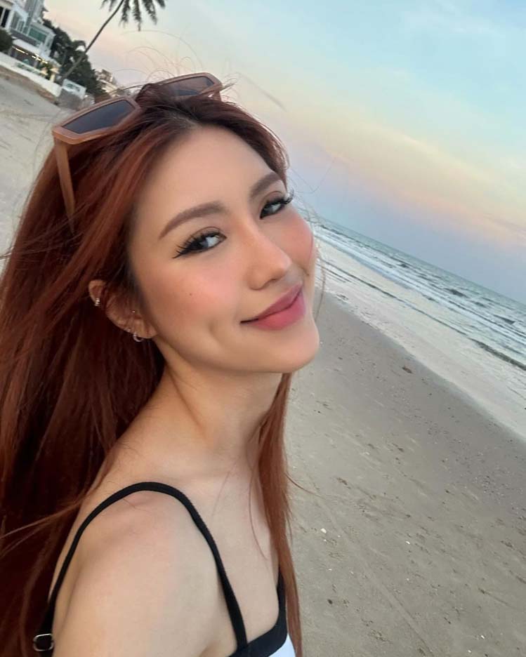 เกล ปัณยตา ไอดอลสาวสวยสุดเซ็กซี่ สาดซีนแซ่บรับปีใหม่ ริมชายหาด เอฟซีร้อง... โอ้โห