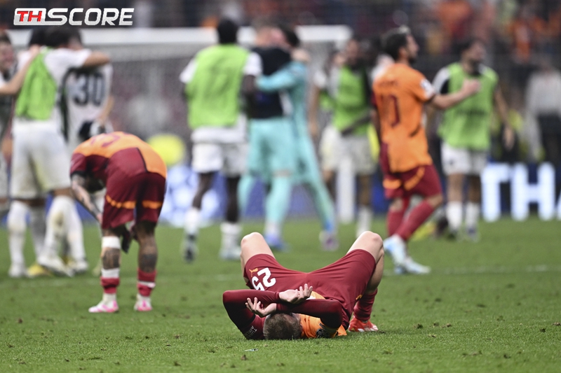 เซอร์ไพรส์! กาลาตาซาราย พ่ายแพ้ต่อยังบอยส์สองนัดรวด ส่งผลให้ทีมจากตุรกีทั้งหมดพลาดเข้ารอบแบ่งกลุ่มแชมเปี้ยนส์ลีก