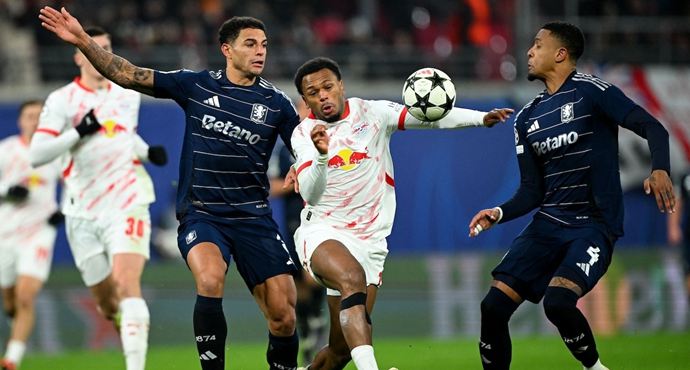 ผลบอล แอสตัน วิลลา สุดยอด บุกเชือด ไลป์ซิก โอกาสเข้ารอบสูงลิบ ศึกยูฟ่า ชปล.