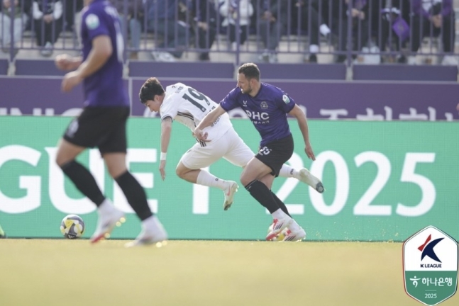 안양FC, 창단 첫 K리그1 홈 승리... 토마스 '결승 골'