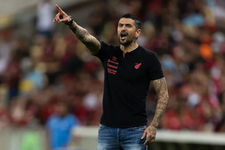 5 técnicos poderão deixar os seus actuais clubes após a última rodada do Brasileirão