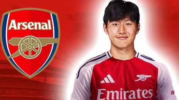 이강인 'PSG 소속' 직접 지웠다! SNS 프로필서 'PSG 삭제'... 아스널 이적 공개선언인가