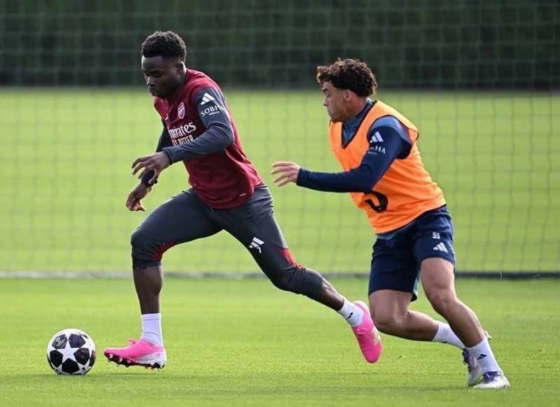 ​​อาร์เซนอลติวเข้ม! เจาะลึกการซ้อมเตรียมดวลเลเวอร์คูเซ่นศึกยูซีแอล