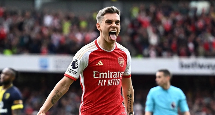 “อาร์เซนอล” แรงต่อเนื่อง เปิดรังอัด “บอร์นมัธ” โกย 3 คะแนนเต็ม นำจ่าฝูง พรีเมียร์ลีก