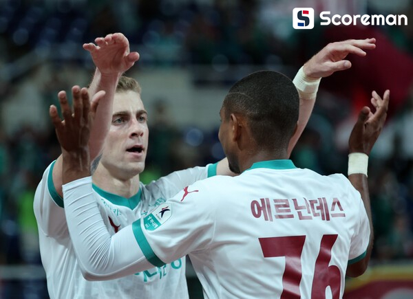 대전, 광주와 2-2 무승부...2위 유지