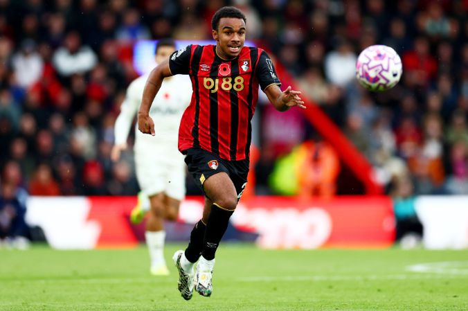 Marca: Bournemouth đòi 130 triệu euro cho Kroupi, Barca không muốn chi đậm