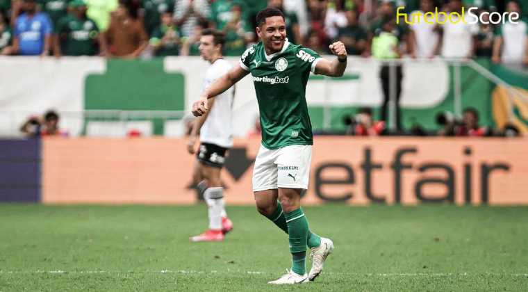 Vitor Roque brilha, Palmeiras vence Vasco e assume liderança do Brasileirão