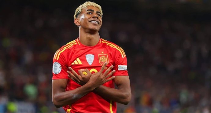 ทางการ❗ ลามีน ยามาล คว้า รางวัลโกปา ปี 2025