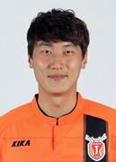 Lee Yong