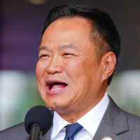 สูงครึ่งแรกพอ