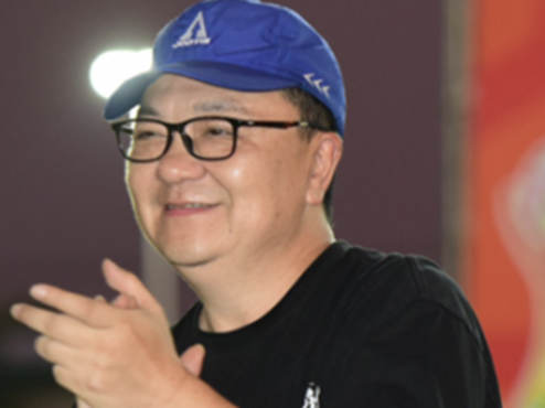 หล่อในที่มืด